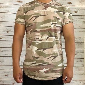 Hollister Curved Hem T-Shirt